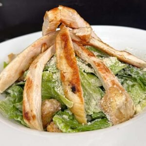 Ensalada César de Pollo - Image 1